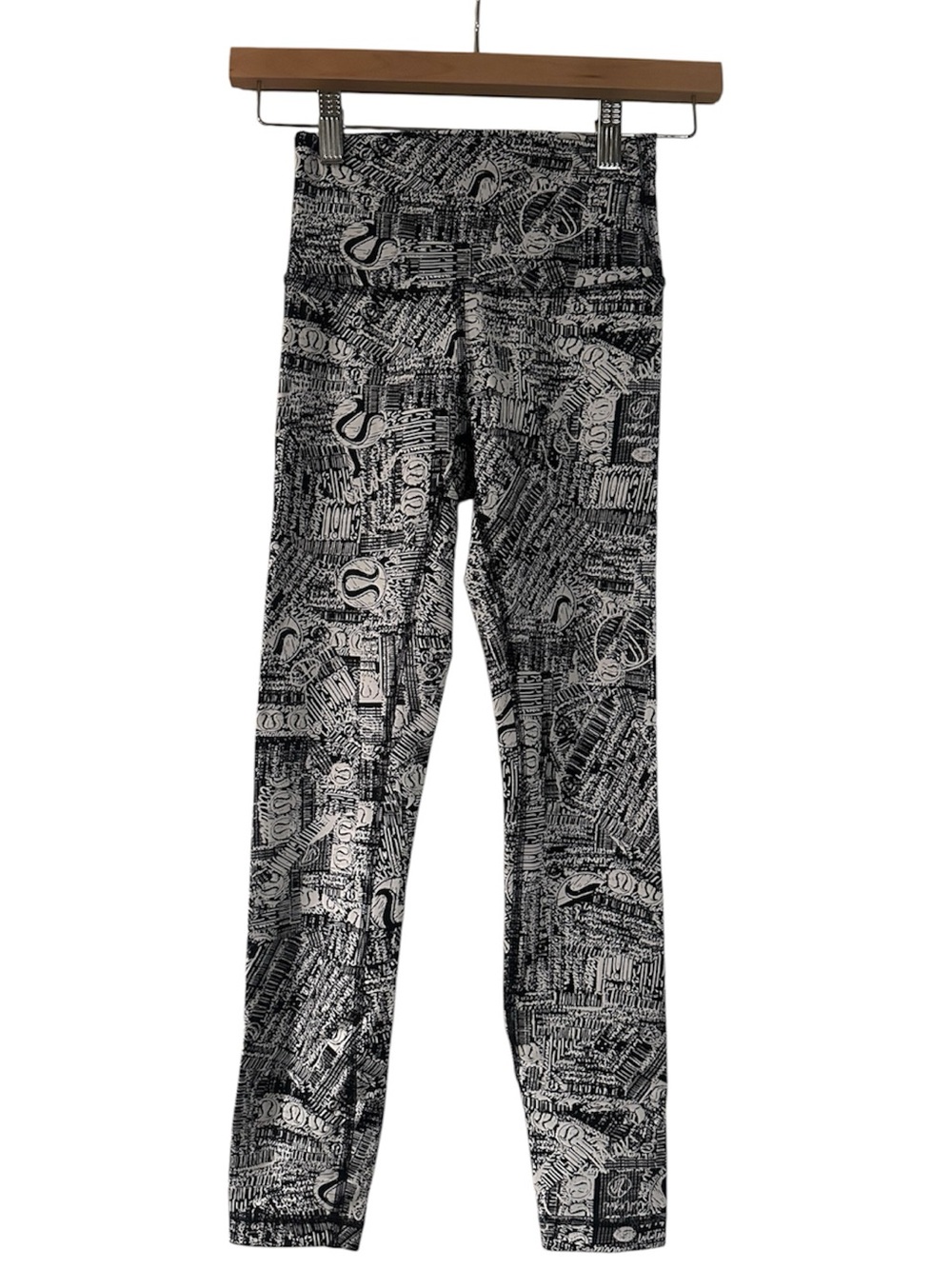 Lululemon Wonder Train High Rise Leggings, 25” - Size 2 - Black/White - Like New